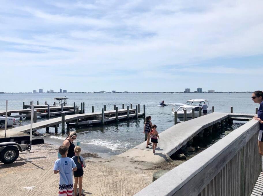 Life'S A Breeze - Updated 3Br 5Min To Pcola Beach ガルフブリーズ エクステリア 写真
